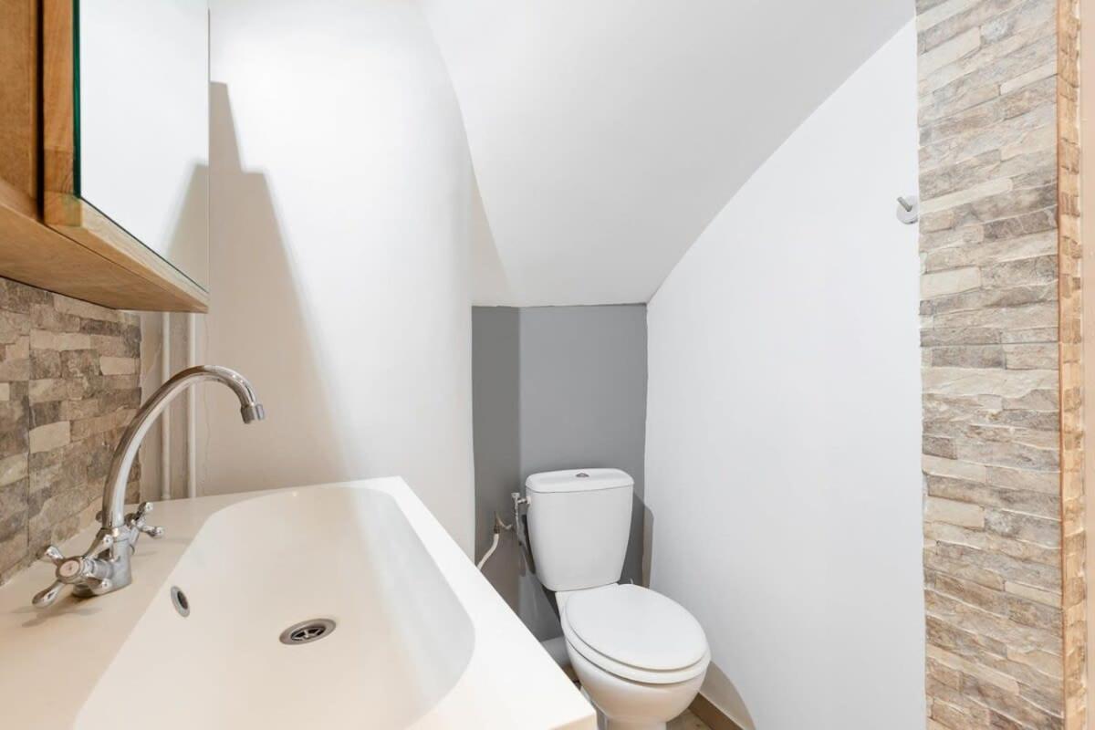 Avenue De Mars 2Br Apartment ปารีส ภายนอก รูปภาพ